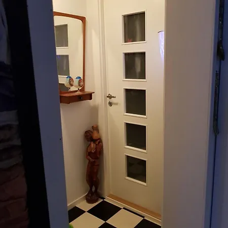 Modern House In Front Of Midnight Sun Βίλα *