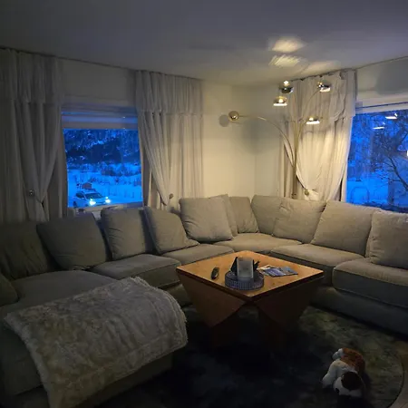 Villa Modern House In Front Of Midnight Sun Lavangen