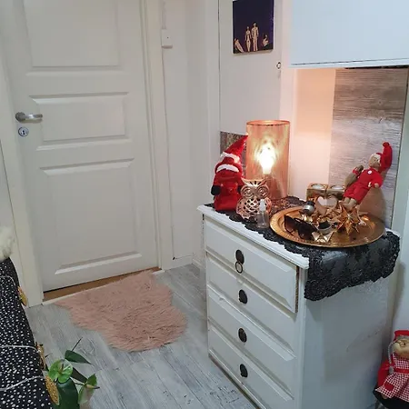 Villa Modern House In Front Of Midnight Sun Lavangen