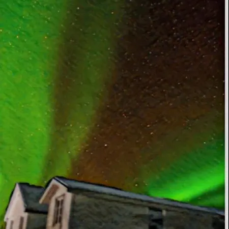 Villa Modern House In Front Of Midnight Sun *